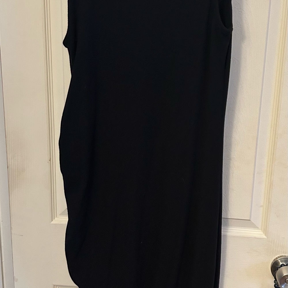 Elegant Black Sleeveless Dress